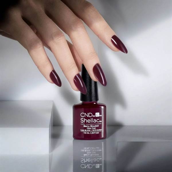 SMALTO CND VINYLUX Berry Boudoir